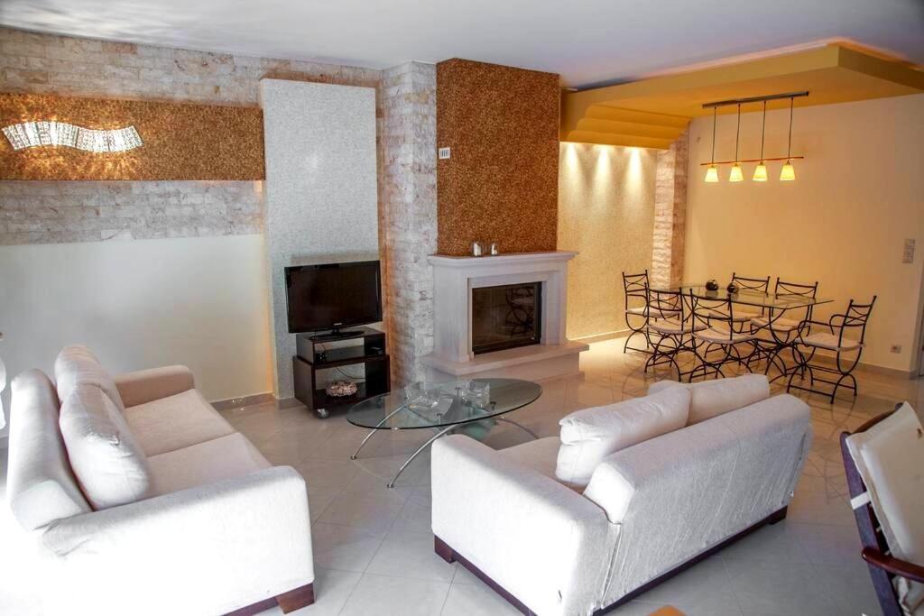 Luxurious West Side Maisonette In Alexandroupolis Villa Esterno foto